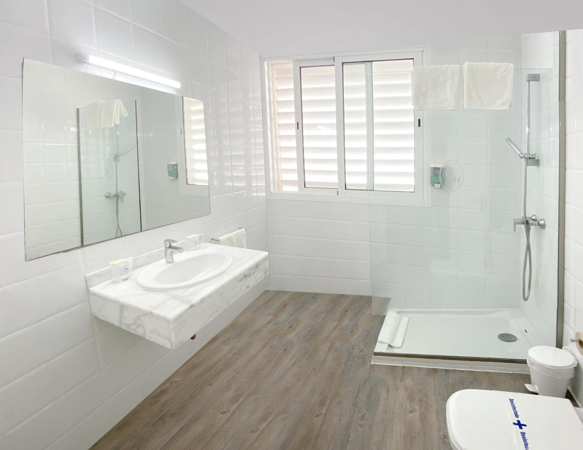 קאלה מילור Apartamentos Morito Beach מראה חיצוני תמונה