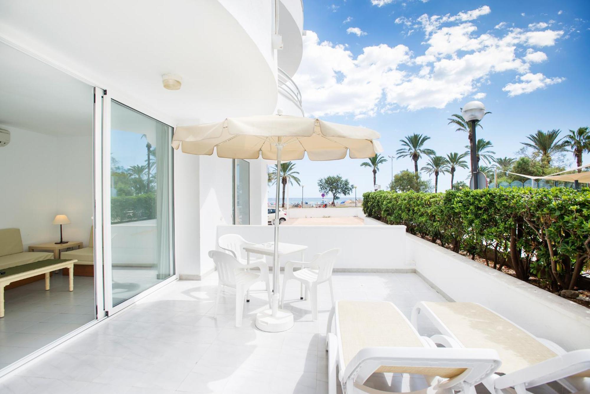 קאלה מילור Apartamentos Morito Beach מראה חיצוני תמונה